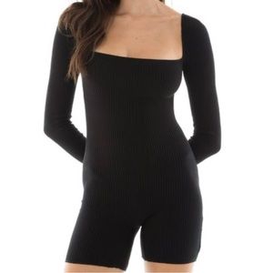 Are You am I anke romper size xxs